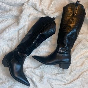 Black knee high cowgirl boots size 36 or us 5